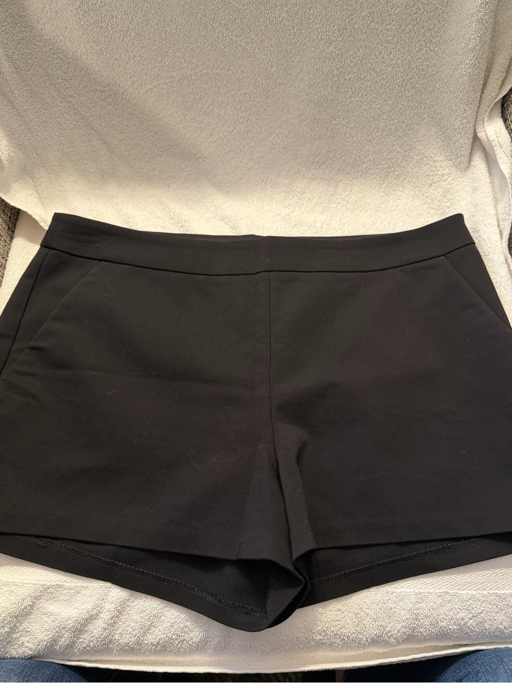 Express Black Women's Ponte Short Skort
